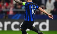 开云体育入口-那不勒斯客场演绎进攻盛宴，持续保持不败