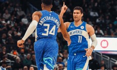 开云体育登录-雄鹿主教练调整大胜，新战术获得成功