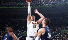 开云体育-快船主场险胜掘金，保持季后赛席位的简单介绍