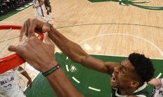 开云体育中国-角逐中的高潮瞬间引起球迷情绪共鸣