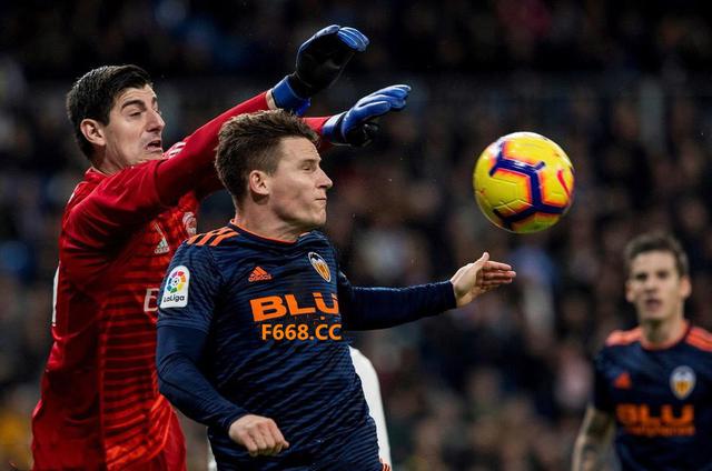 瓦伦西亚门将把守球门,助球队零封对手取得胜利的简单介绍 瓦伦西亚门将把守球门,助球队零封对手取得胜利的简单介绍