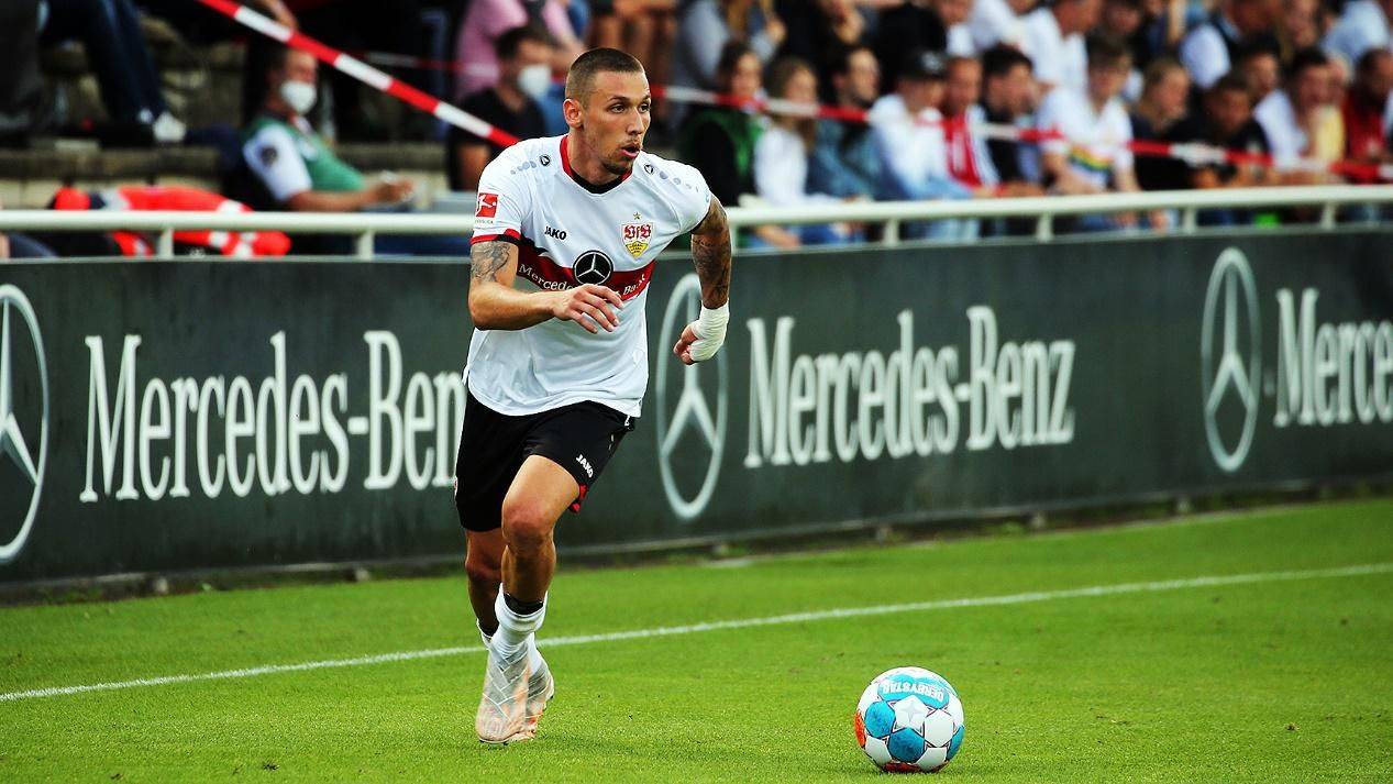 斯图加特球队外援表现低迷，受到批评的简单介绍