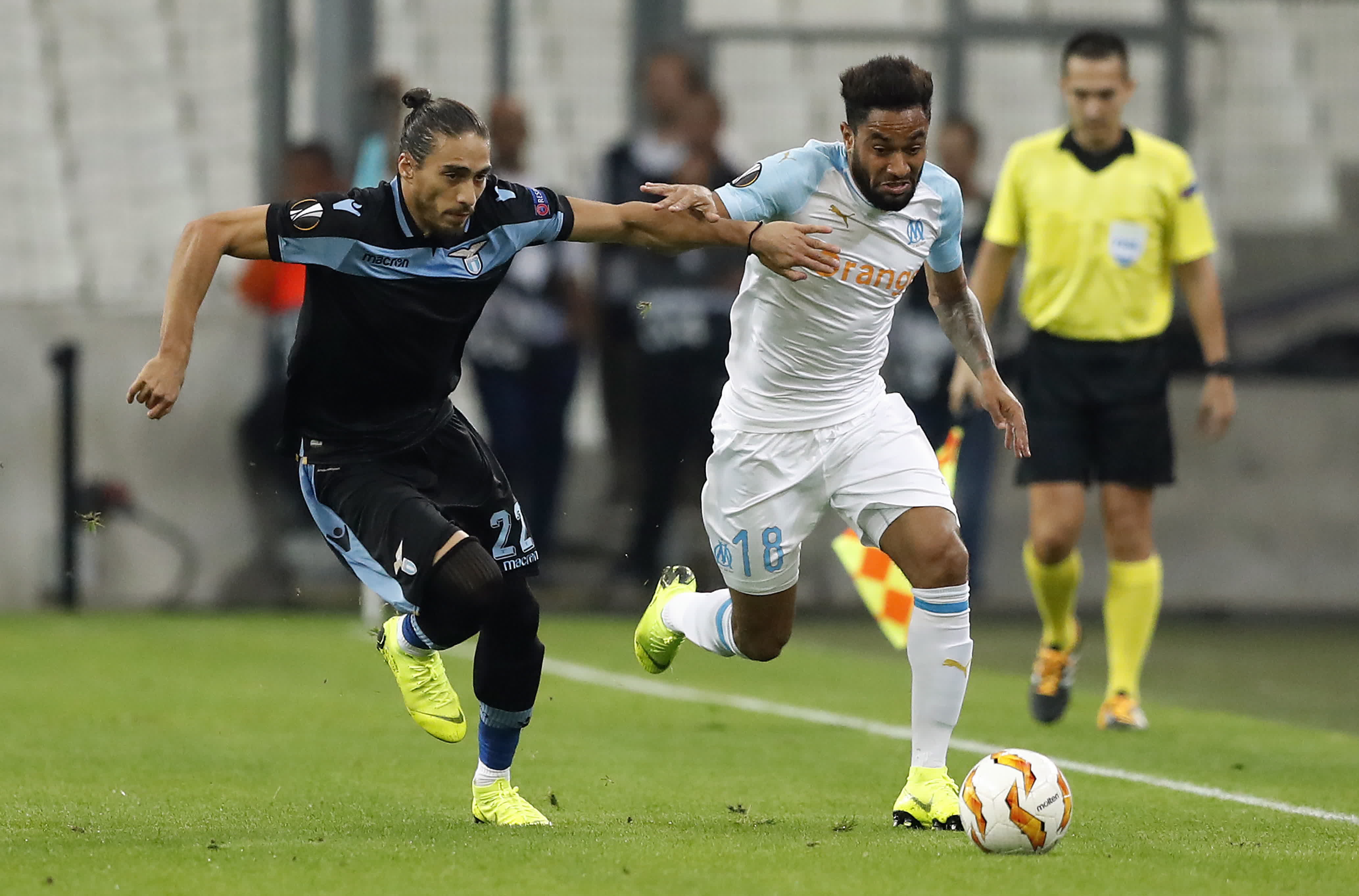 埃弗顿全队斗志昂扬,迎接新一轮挑战 埃弗顿全队斗志昂扬,迎接新一轮挑战