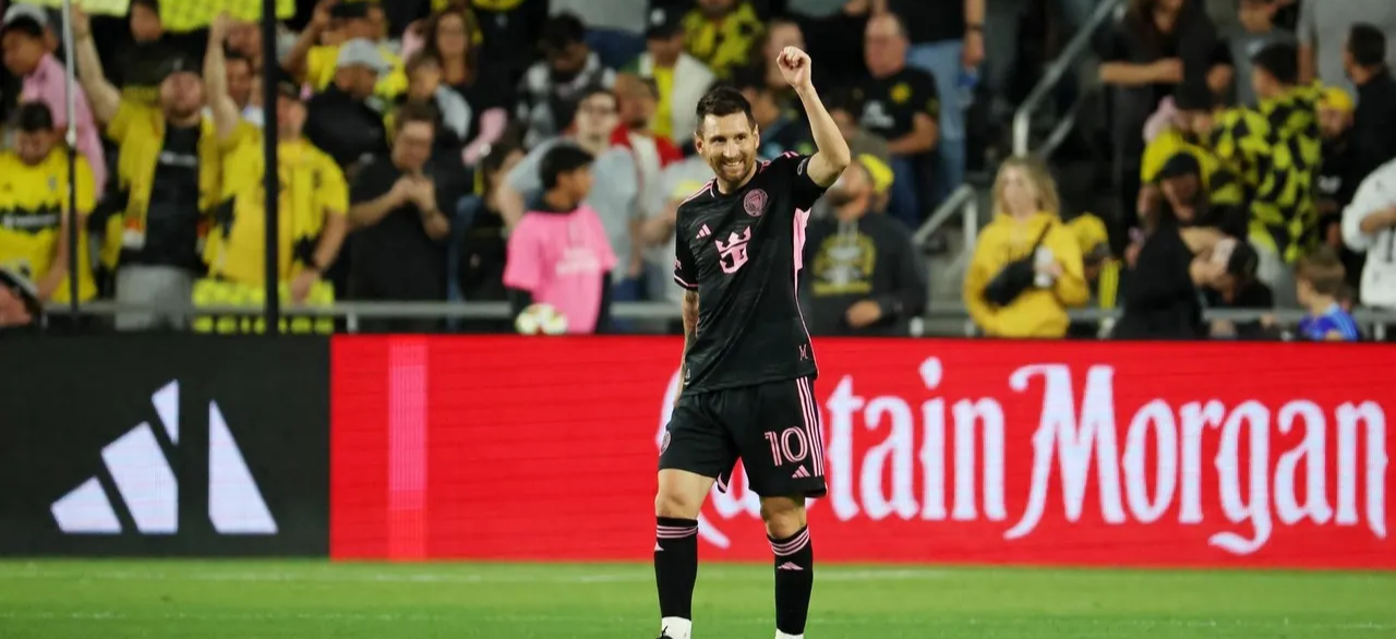 队员表现优异，球队晋级下一轮赛事