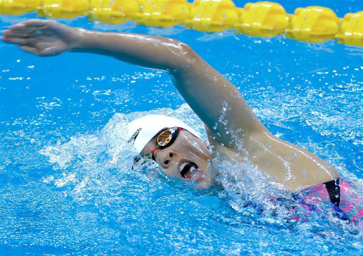 惊险一战:新西兰帆船运动员艰难获胜 惊险一战:新西兰帆船运动员艰难获胜