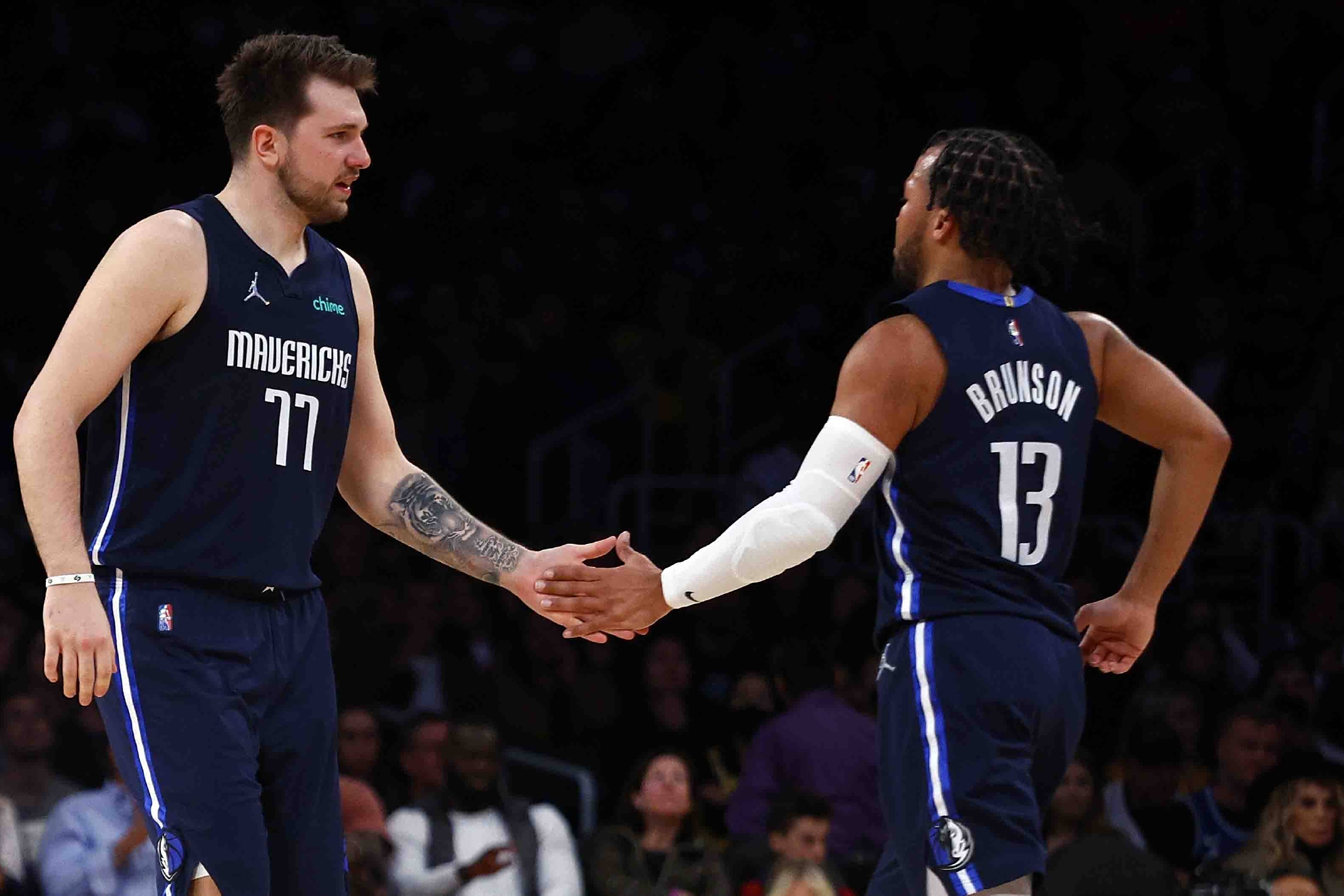 开拓者客场告捷:博里斯诺发挥出色带队取得重要胜利 开拓者客场告捷:博里斯诺发挥出色带队取得重要胜利