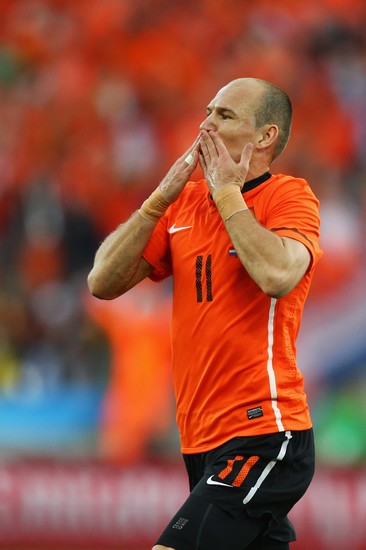 荷兰瓦赫达创造历史，首次杀入四分之一决赛