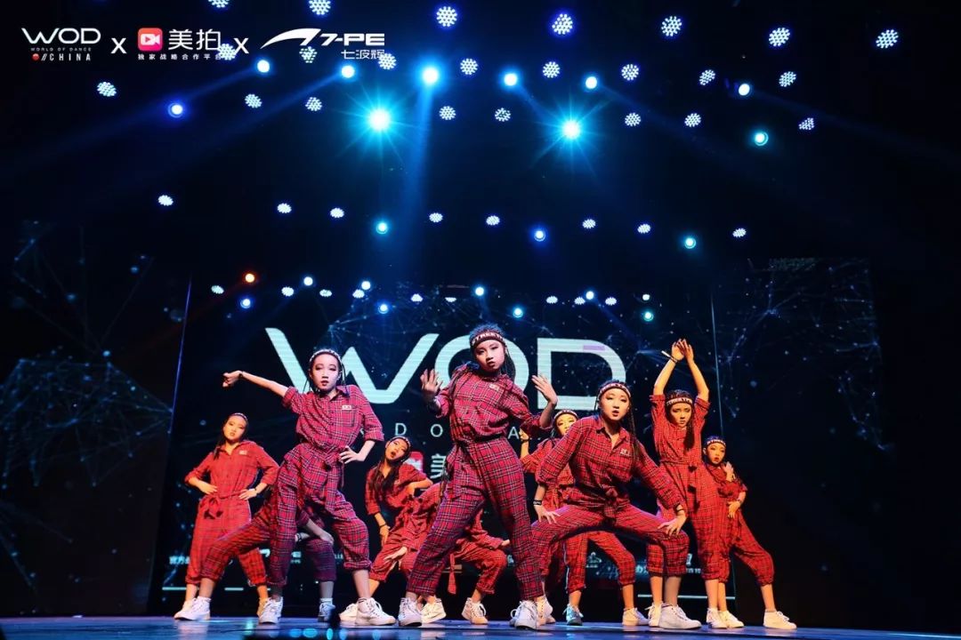 BLG横扫EG,Lehends极限生还后反打强强对话全球总决赛,成为赛场最大亮点的简单介绍 BLG横扫EG,Lehends极限生还后反打强强对话全球总决赛,成为赛场最大亮点的简单介绍