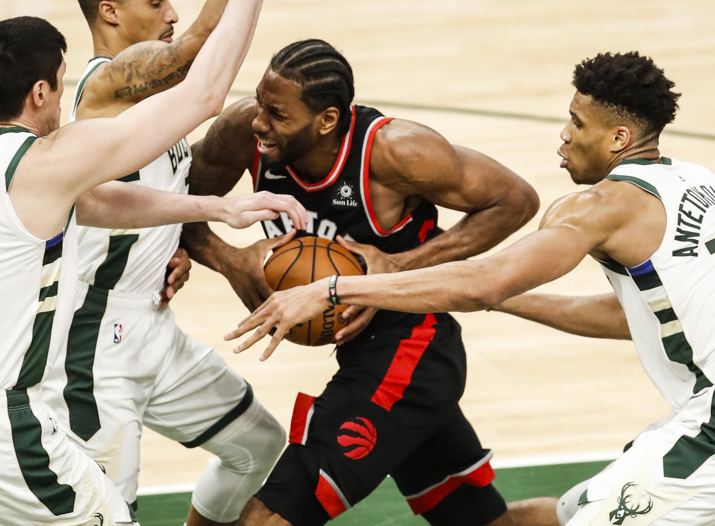 猛龙险胜凯尔特人，伦纳德关键时刻发威