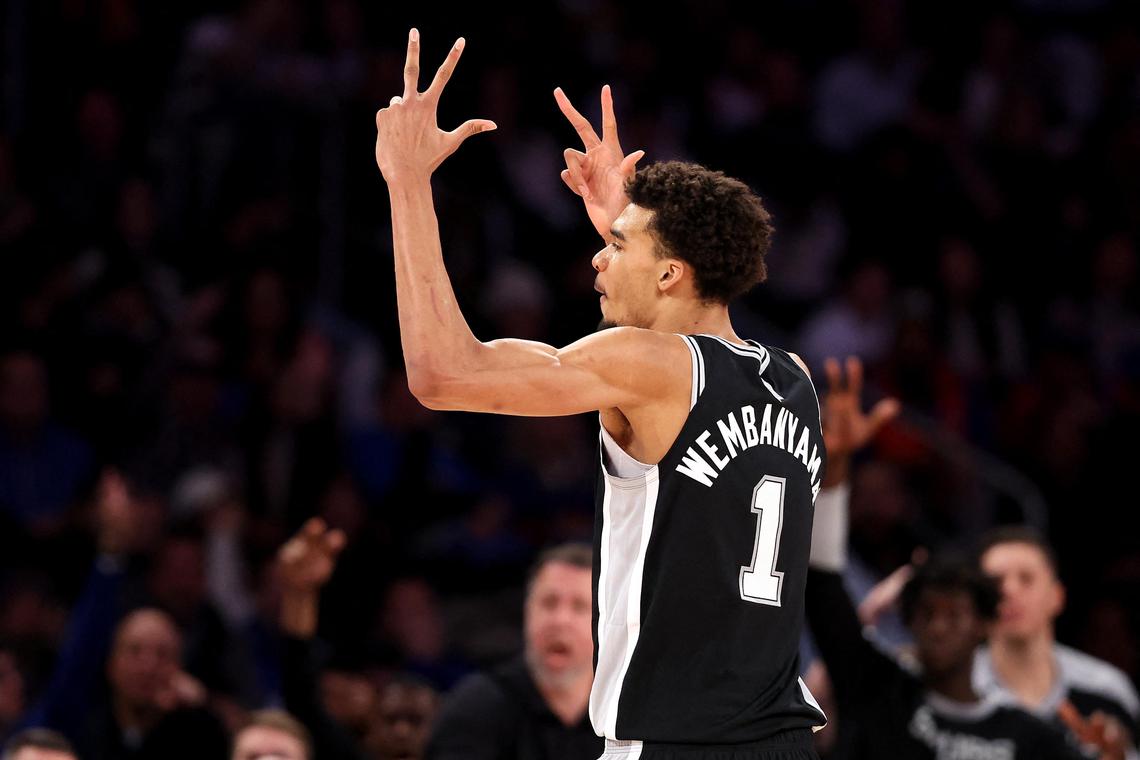 小牛队球员突然伤退,球队遭遇新难题 小牛队球员突然伤退,球队遭遇新难题