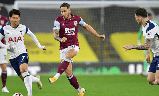 包含克罗托内客场完胜,排名逐渐上升的词条 包含克罗托内客场完胜,排名逐渐上升的词条