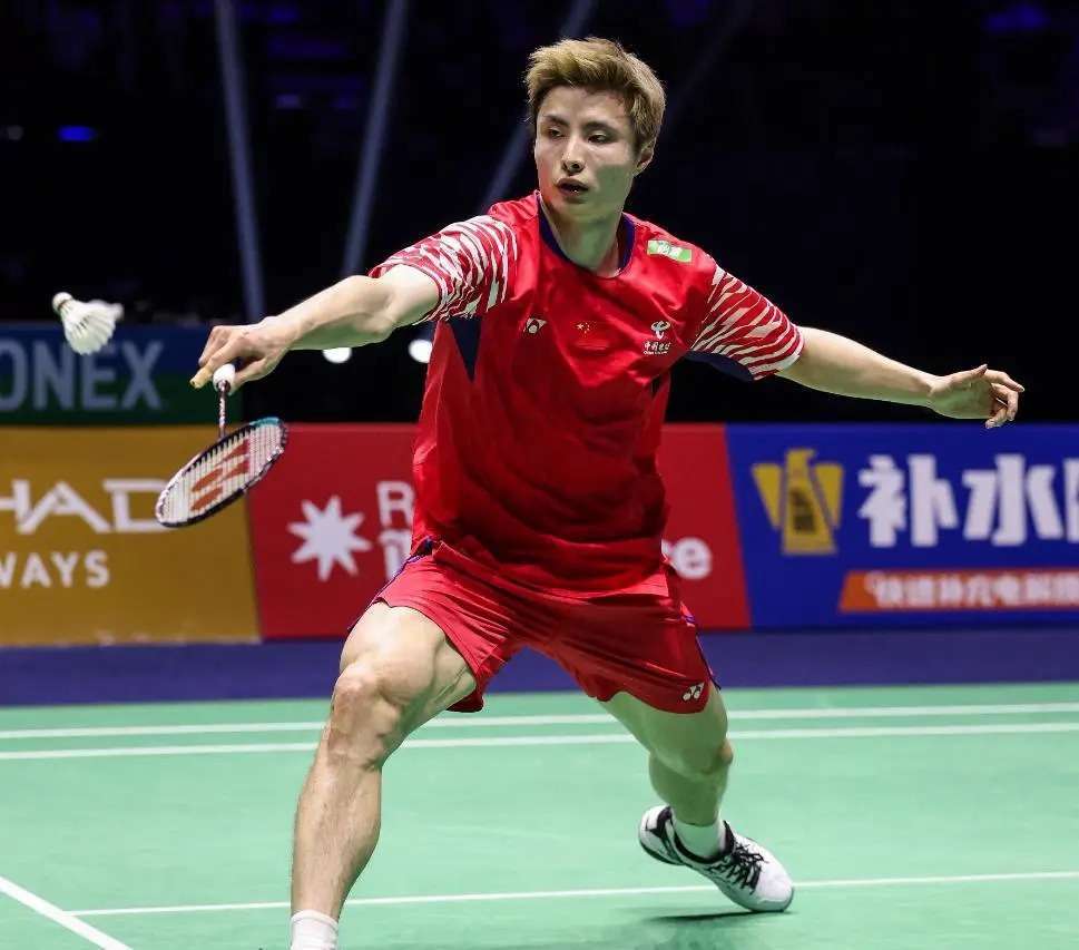 关于丹麦队完胜马来西亚队,石宇奇关键制胜的信息 关于丹麦队完胜马来西亚队,石宇奇关键制胜的信息