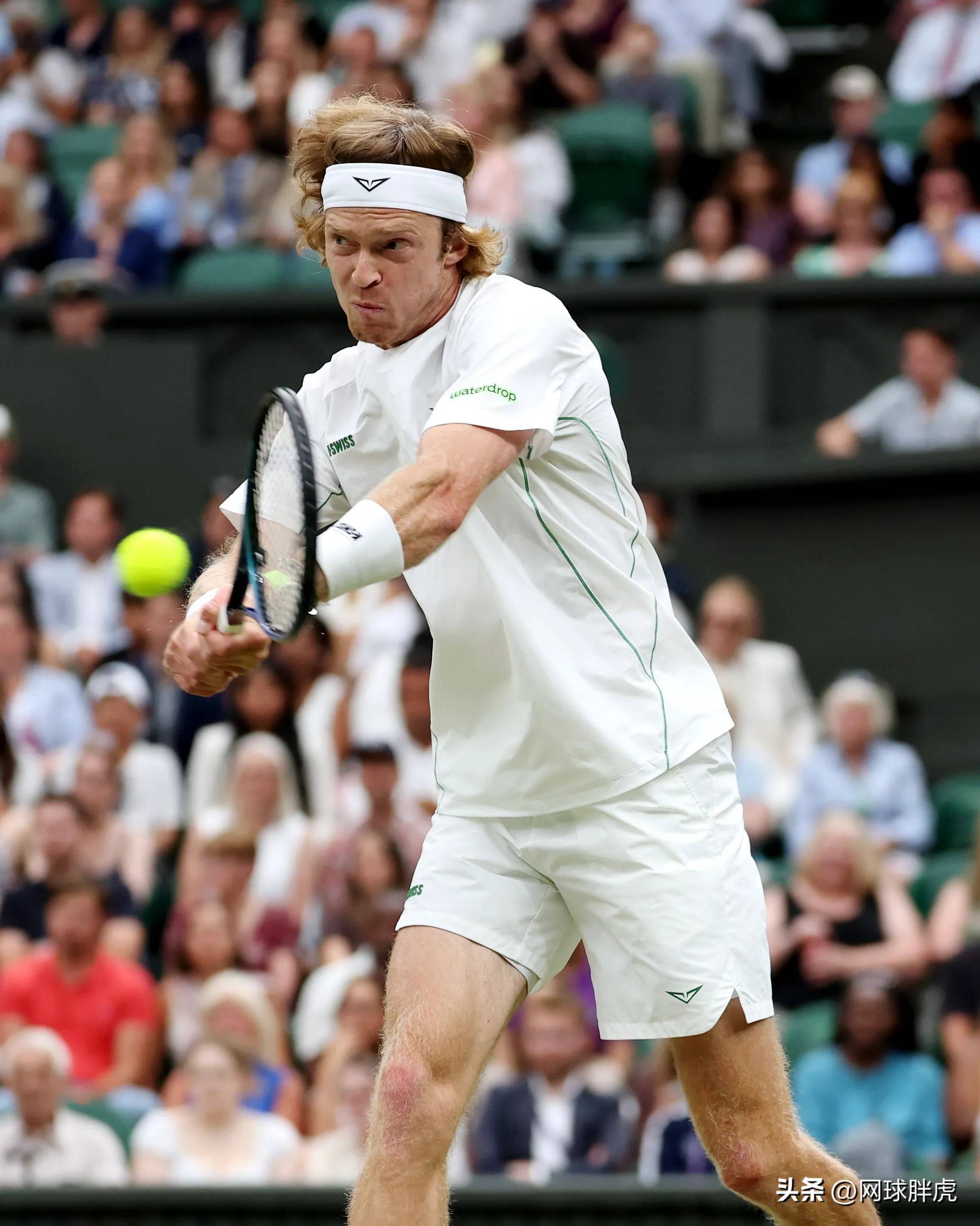 温网力克戴维斯杯，阿尔卡拉斯统治全场的简单介绍