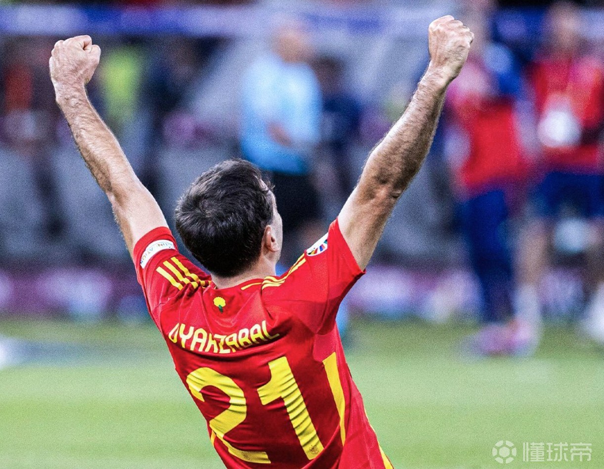 关于塞内加尔完胜荷兰，奥亚尔萨瓦尔状态火热的信息