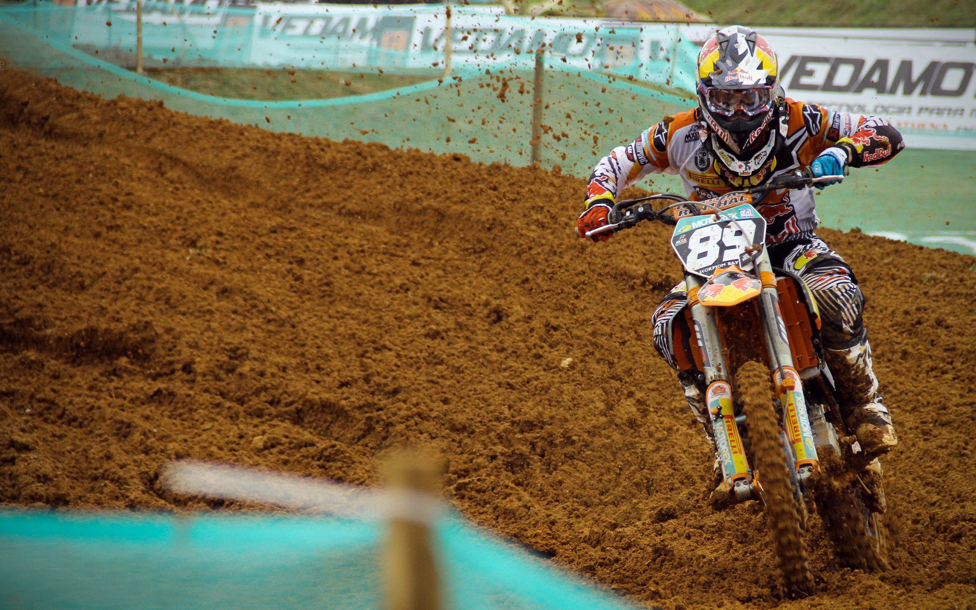 反向桑巴，当若日尼奥的冰冷节拍冻结巴西热浪