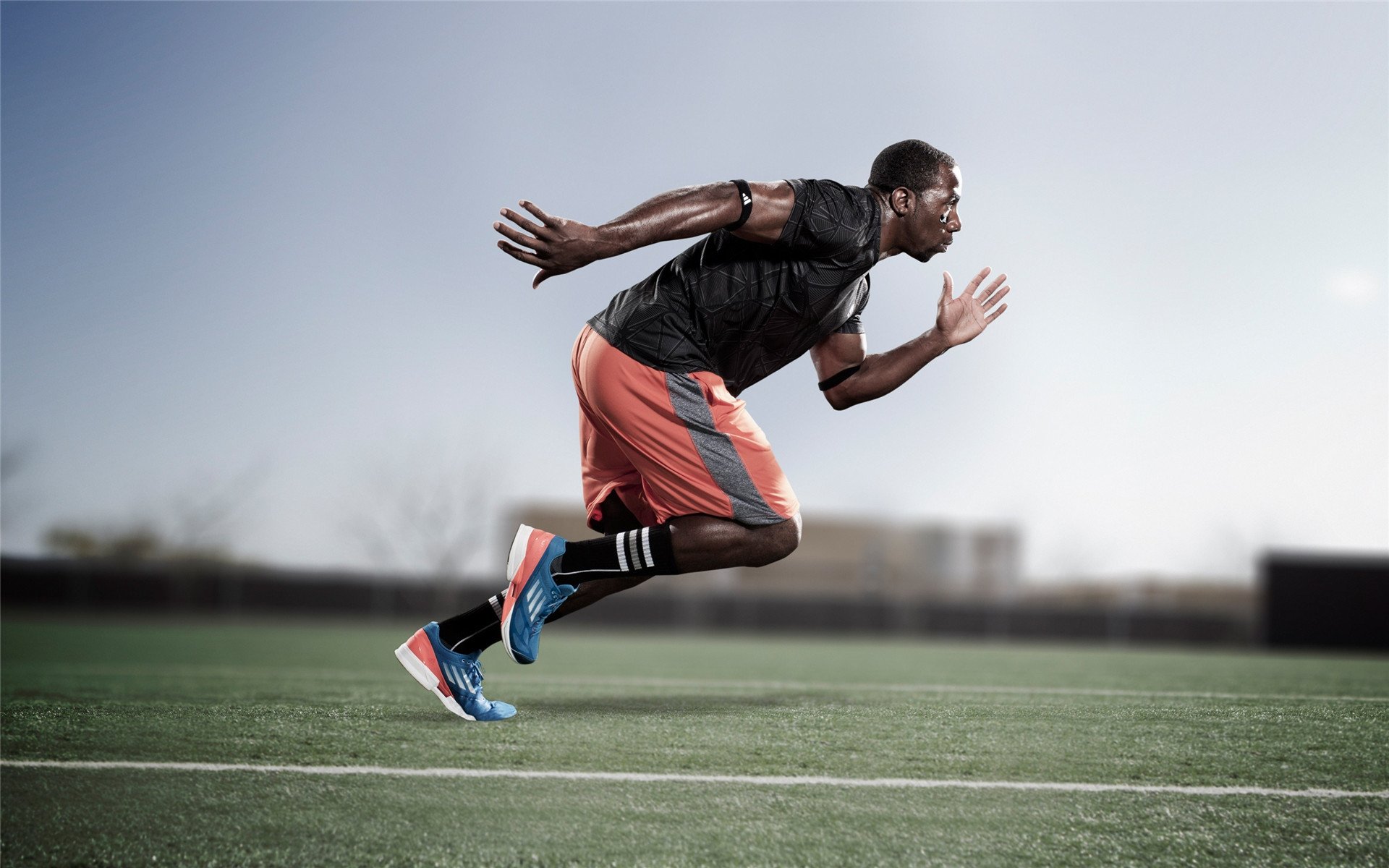 开云体育-孤星斩双雄！德罗赞存在感爆表，残阵灰熊掀翻湖人巨舰