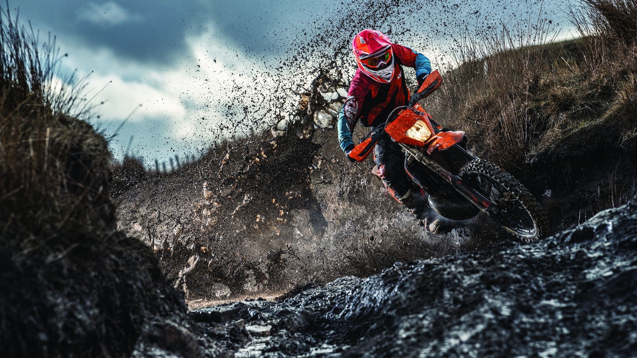 魔焰焚日，当钢铁之师撞碎落日余晖